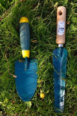 Lång planteringsspade