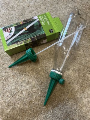 bevattningsspjut på petflaska